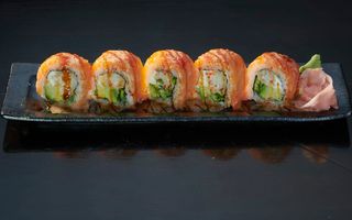 Salmon Goma roll