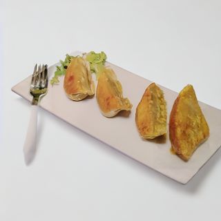 12. Gyoza De Verdura (4 Uds.)