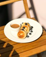 მაჭკატი რძიანი კრემით Syrniki with milky cream