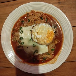 Лют домашен рамьон (400г)