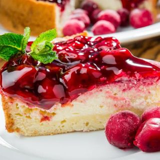 Tarta De Queso Con Cerezas (1 Porción)