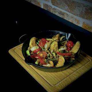 Сковорідка з телятиною (300г)