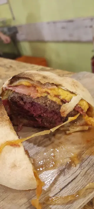 Burger+ BBQ