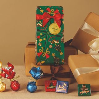 Confezione regalo Natale con cioccolatini assortiti 170 g
