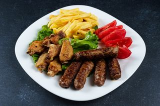 Gurmanska pljeskavica, roštiljska  kobasica, pileće belo meso 400g