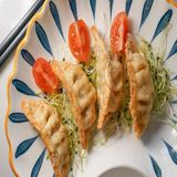 Jiaozi Crujiente De Pollo (4 Uds.)