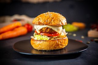 Mini vegetarian burger