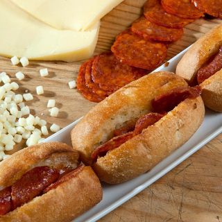 Pan de ajo con peperoni