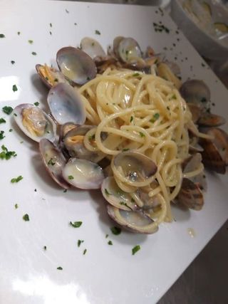 Spaghetti alle vongole veraci