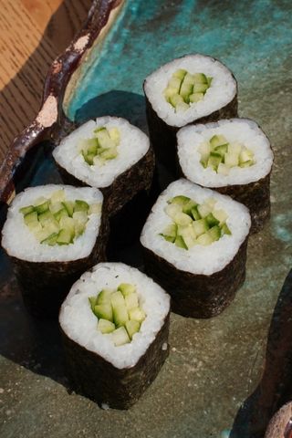 Макі рол з огірком