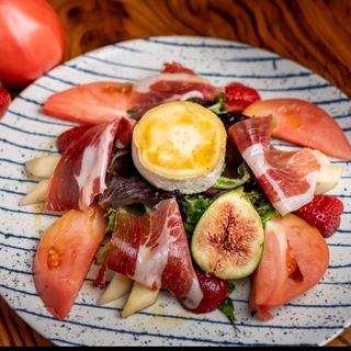 Salada Queijo de Cabra e Presunto Ibérico