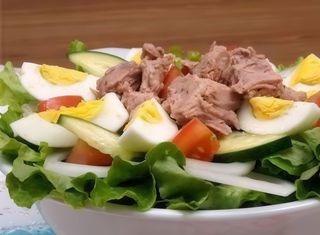 Ensalada De Atún Y Huevo