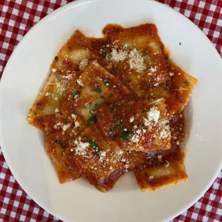  RAVIOLI RICOTTA ET EPINARDS A LA NAPOLITAINE 