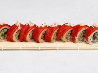 California z pieczoną papryką i sosem orzechowym