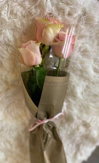 Tri ruže u celofanu RC-3