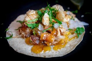 Taco De Carnitas (4 Uds.)