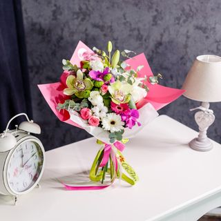 Buchet Alb-Verde-Fuchsia (2240)