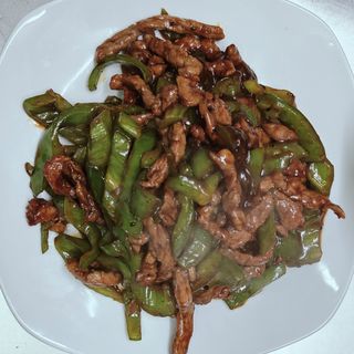 Ternera Con Pimiento Verde