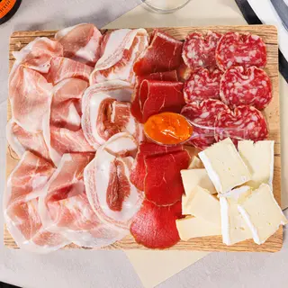 Tagliere di salumi e formaggi