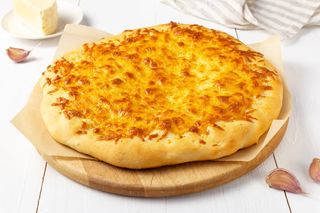 Лепешка с сыром и маком