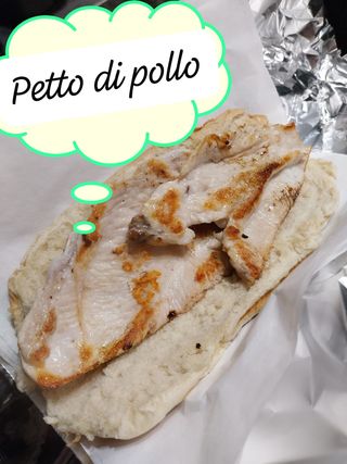 Panino con petto di pollo