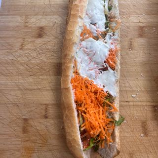 Sandwich thon cacher