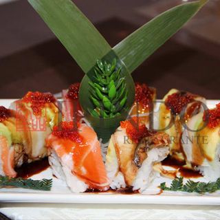 Uramaki Rainbow (8 uds.)