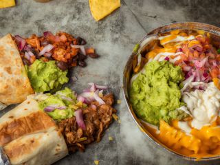 Combo Duo Guadalupe (2 burritos + Nachos Guadalupe)