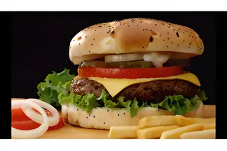 Бургер с говядиной и сыром / Beef Burger With Cheese