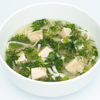 Курячий бульйон з локшиною