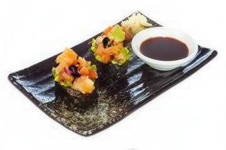 Gunkan De Salmón (2 Uds.)