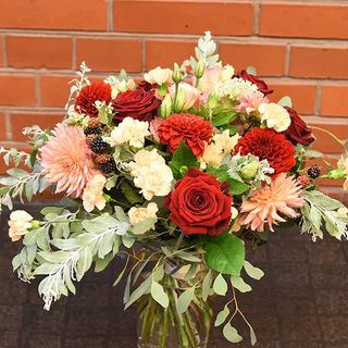 Bukiet z bordową różą