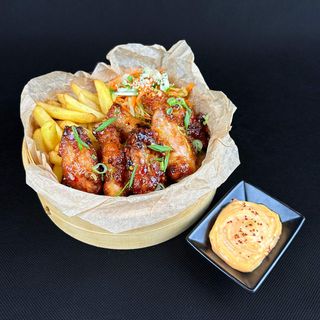 Skrzydełka z kurczaka w słodko-ostrej glazurze (6 szt.)