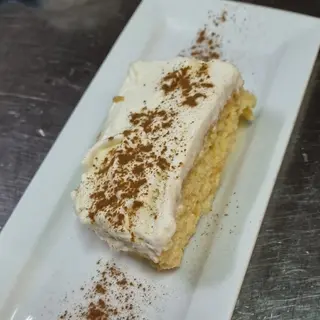 Tarta De Tres Leche (Porción)