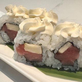 G66 Maguro mela roll 4PZ