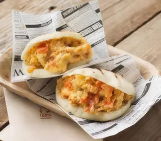 Arepa Con Pericos