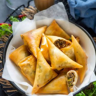 Samosa chicken
