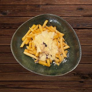 Картопла фрі під сирним соусом 250 г