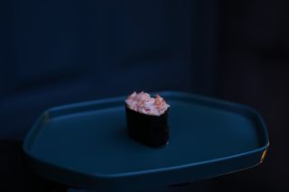 онигири "норвежский" (1 шт.)