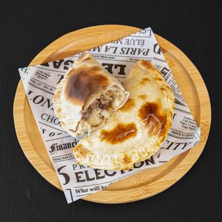 Empanada Bacon Y Dátil