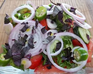 კიტრი-პომიდვრის სალათ