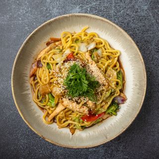 Chicken ramen stir fry noodle