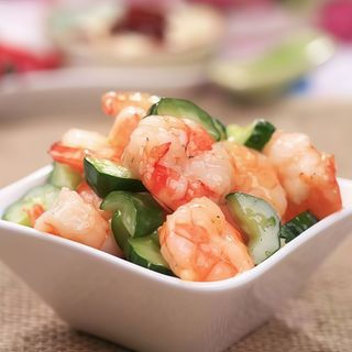 61.Gamberi e verdure con salsa a scelta