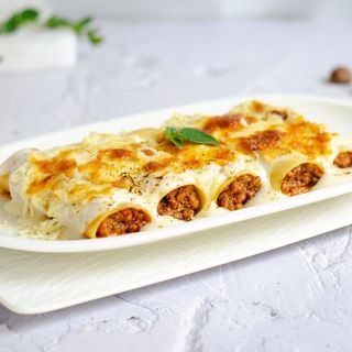 Canelones de carrillera y pollo 