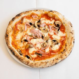 Pizza Prosciutto E Funghi