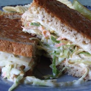 Kremowy Tost Colesław