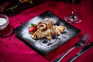 Clatite cu crema de ciocolata