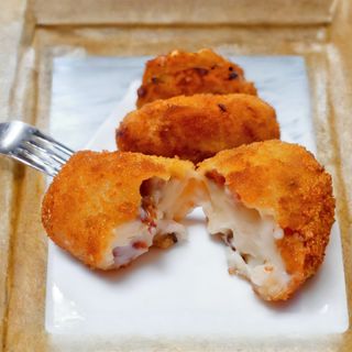 4 Croquetas de Chipirones