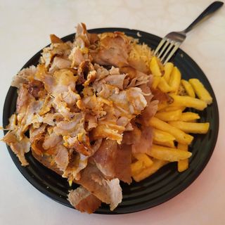 Patatas Con Carne (Grande)