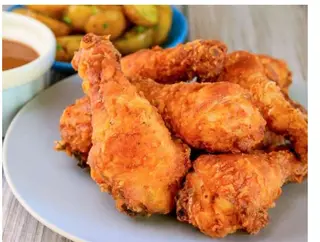 Muslos de pollo fritos 6 piezas